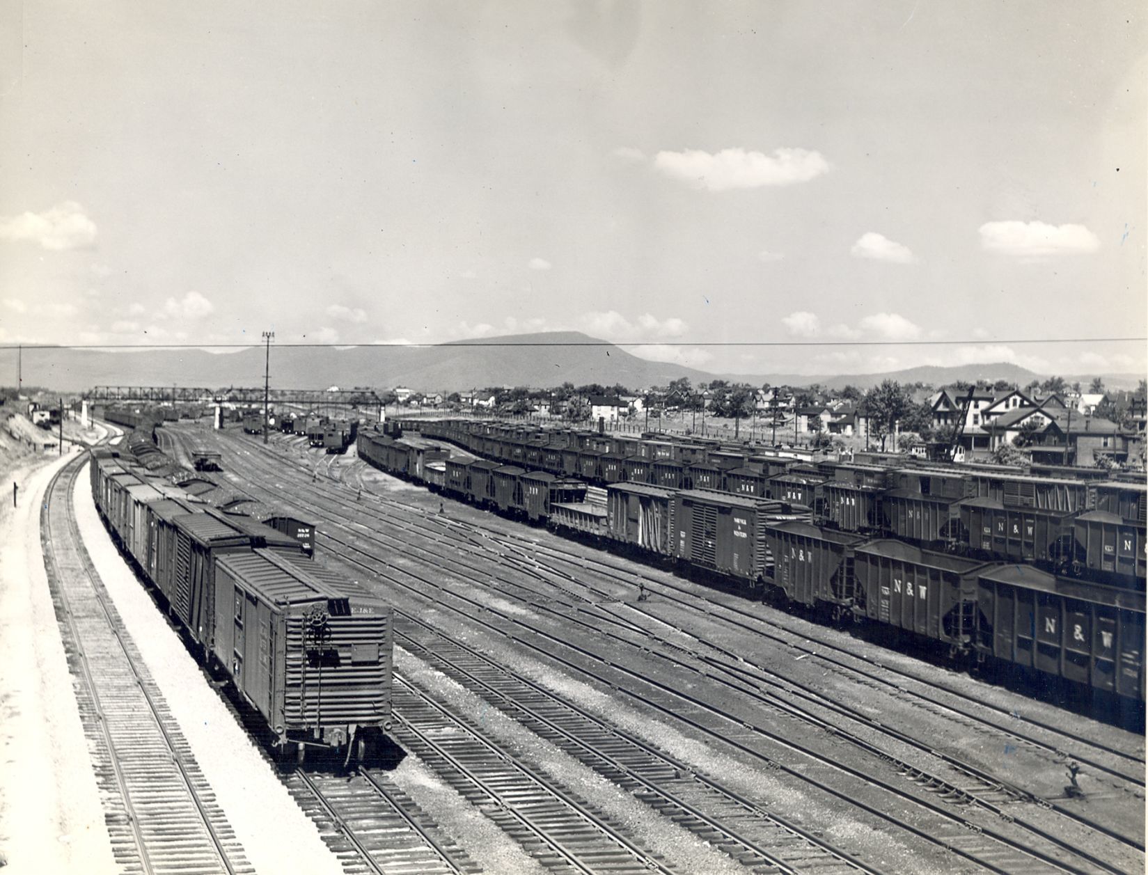 N&W rail yard